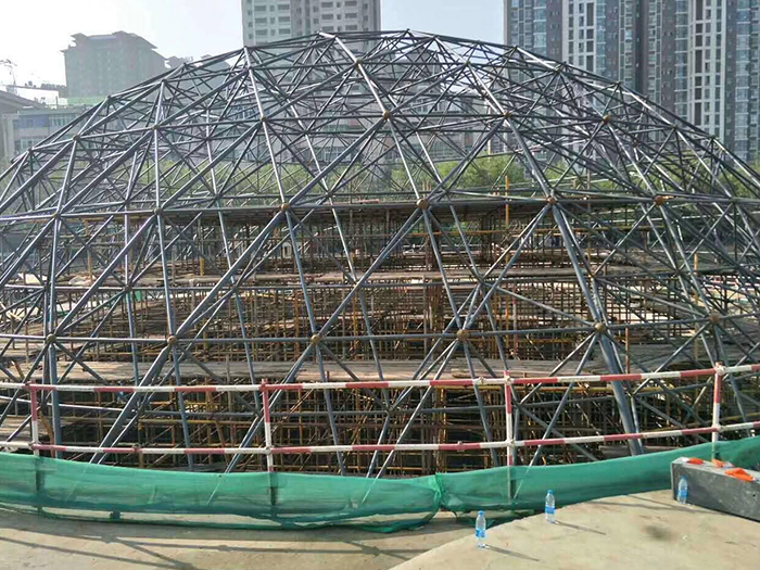 德宏球形网架钢结构施工